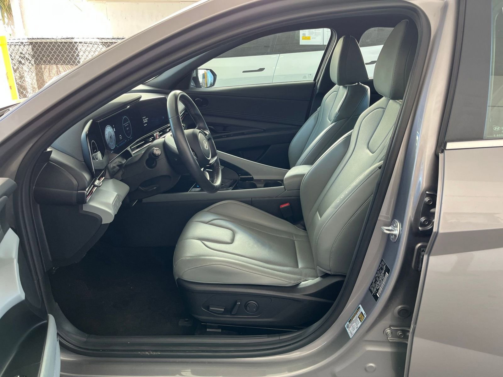 Thumbnail: 2025 Hyundai Elantra - 28