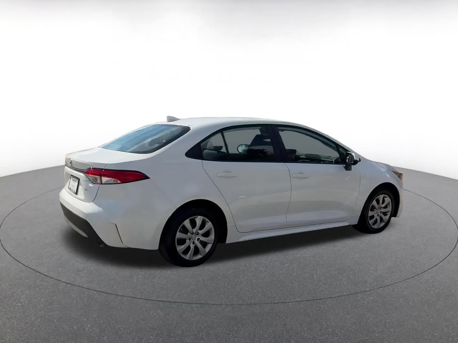 Thumbnail: 2025 Toyota Corolla - 14