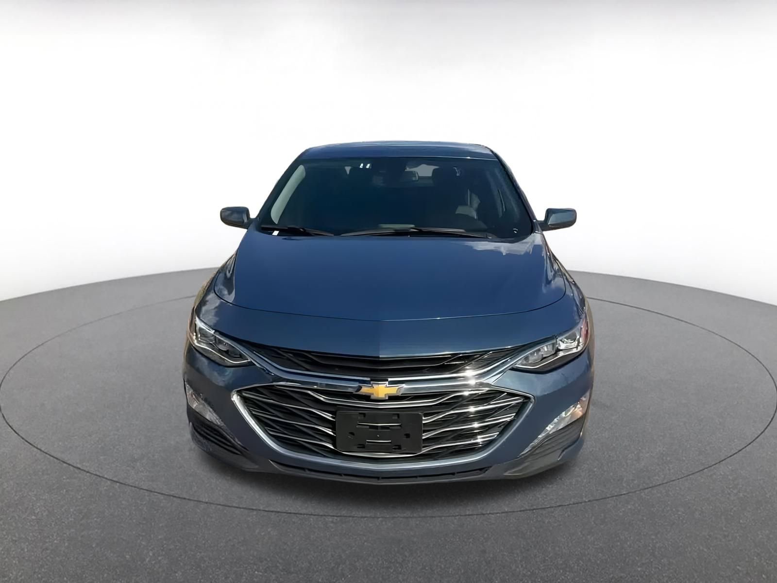 Thumbnail: 2024 Chevrolet Malibu - 4