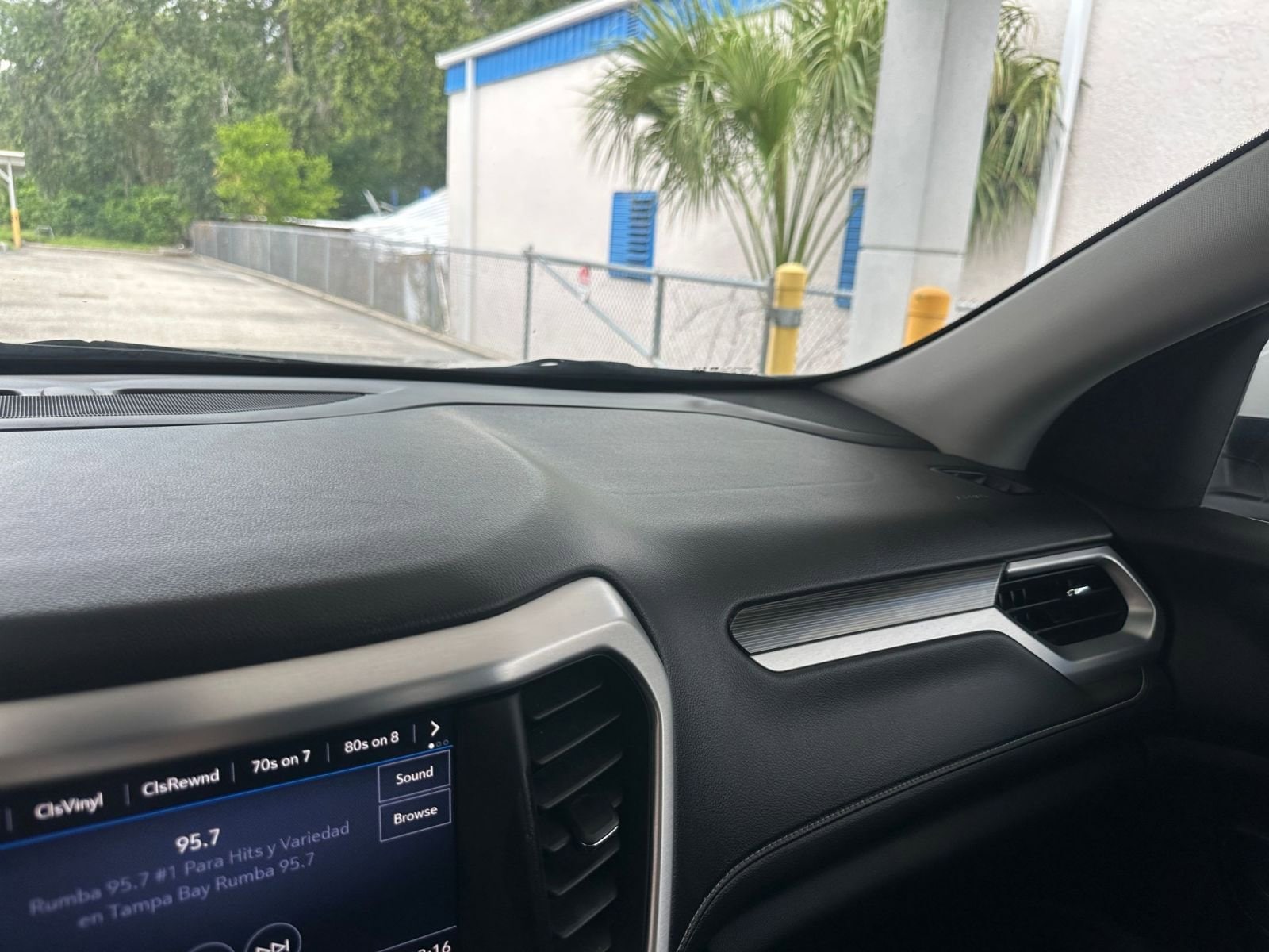 Thumbnail: 2023 GMC Acadia - 35