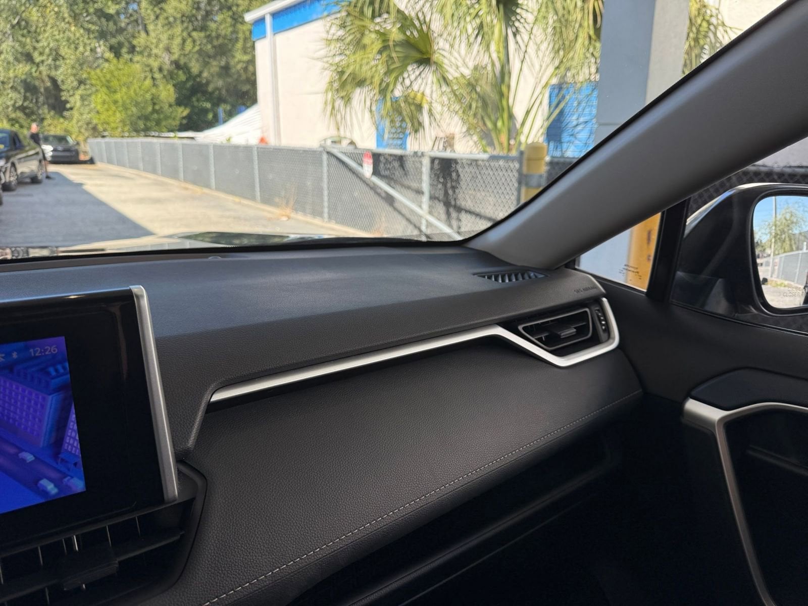 Thumbnail: 2025 Toyota RAV4 - 35