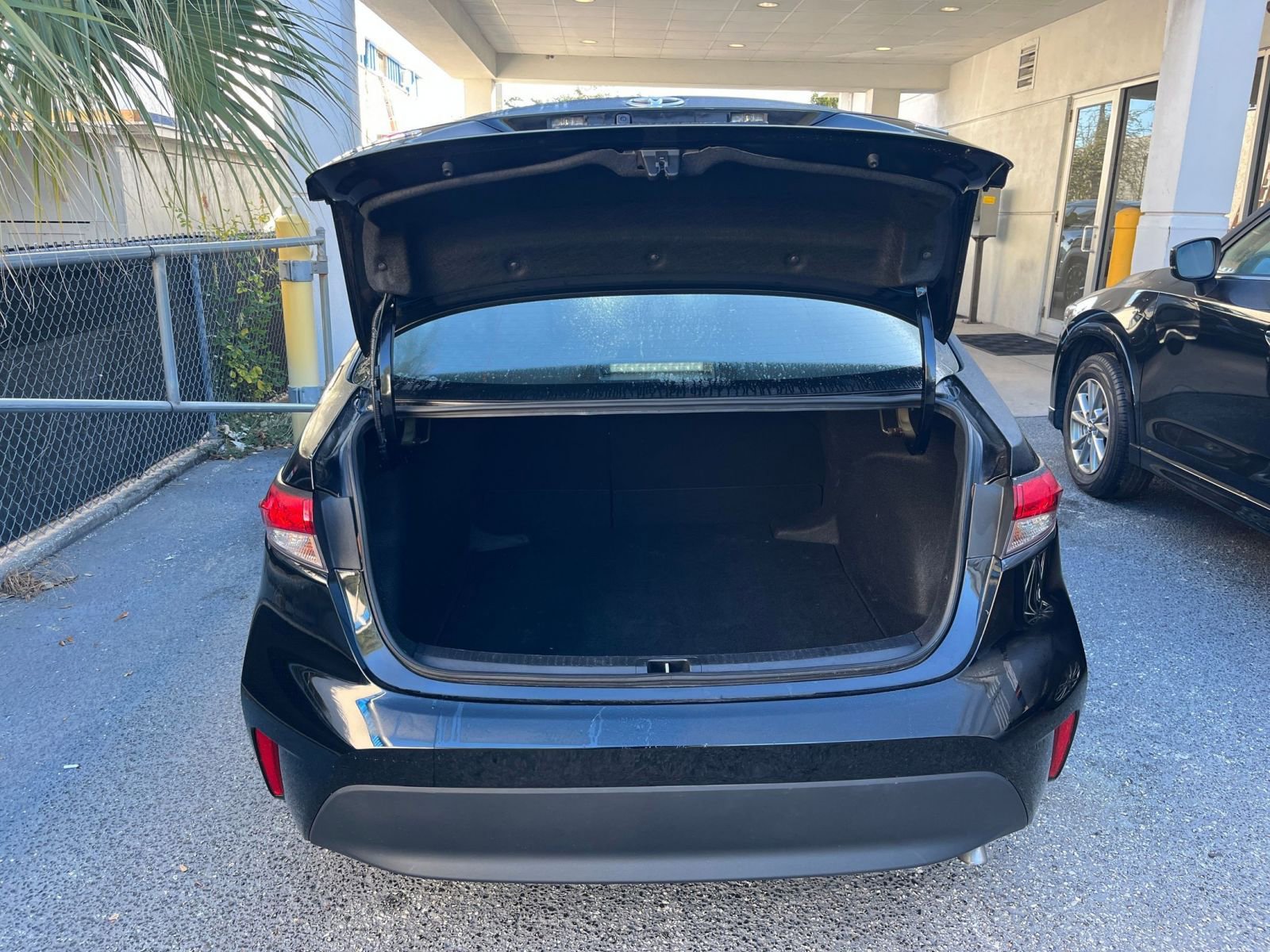 Thumbnail: 2025 Toyota Corolla - 31