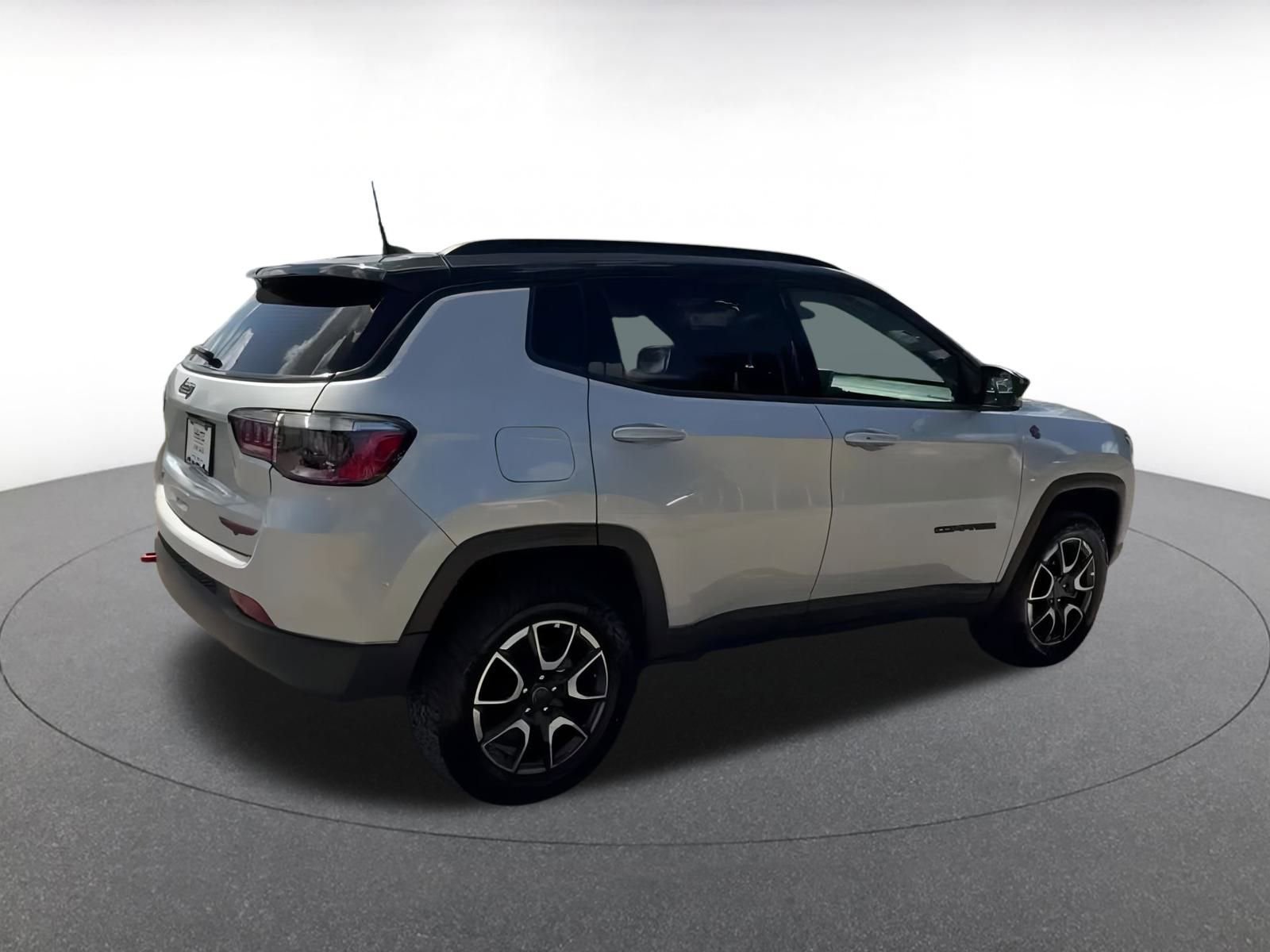 Thumbnail: 2025 Jeep Compass - 15