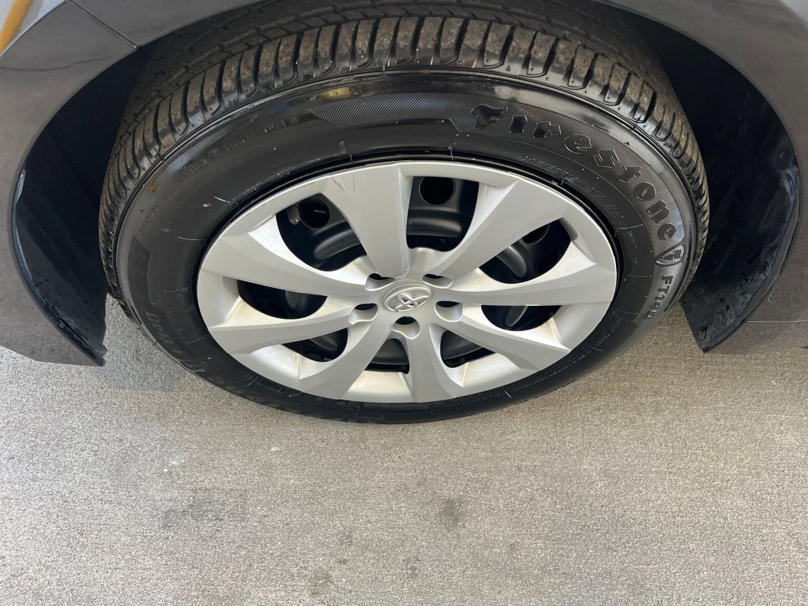 Thumbnail: 2025 Toyota Corolla - 28