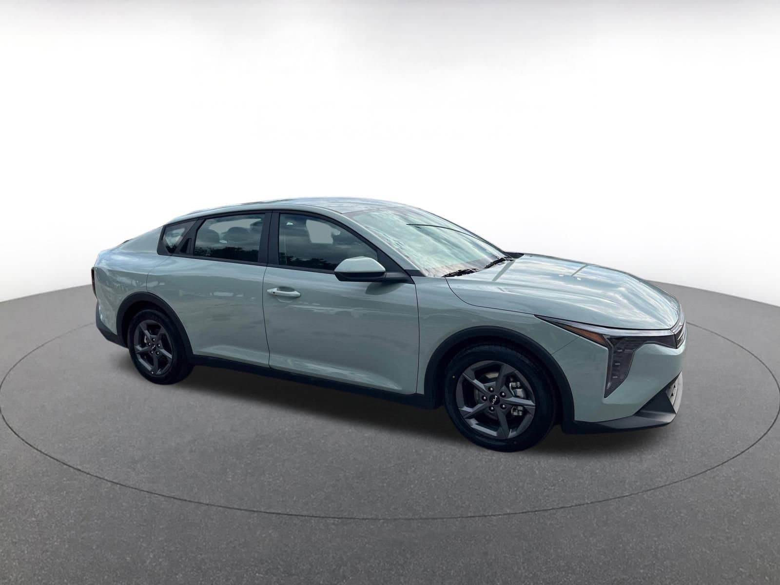 Thumbnail: 2025 Kia K4 - 1