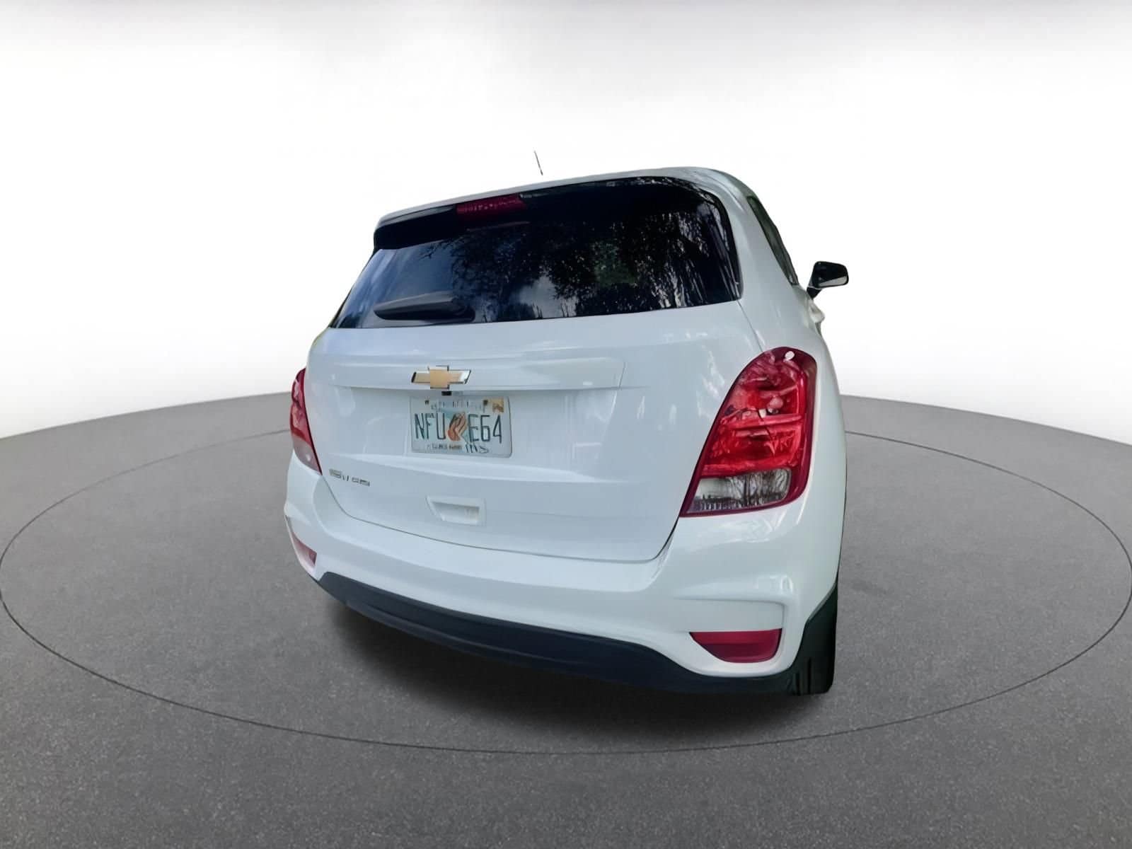 Thumbnail: 2021 Chevrolet Trax - 8