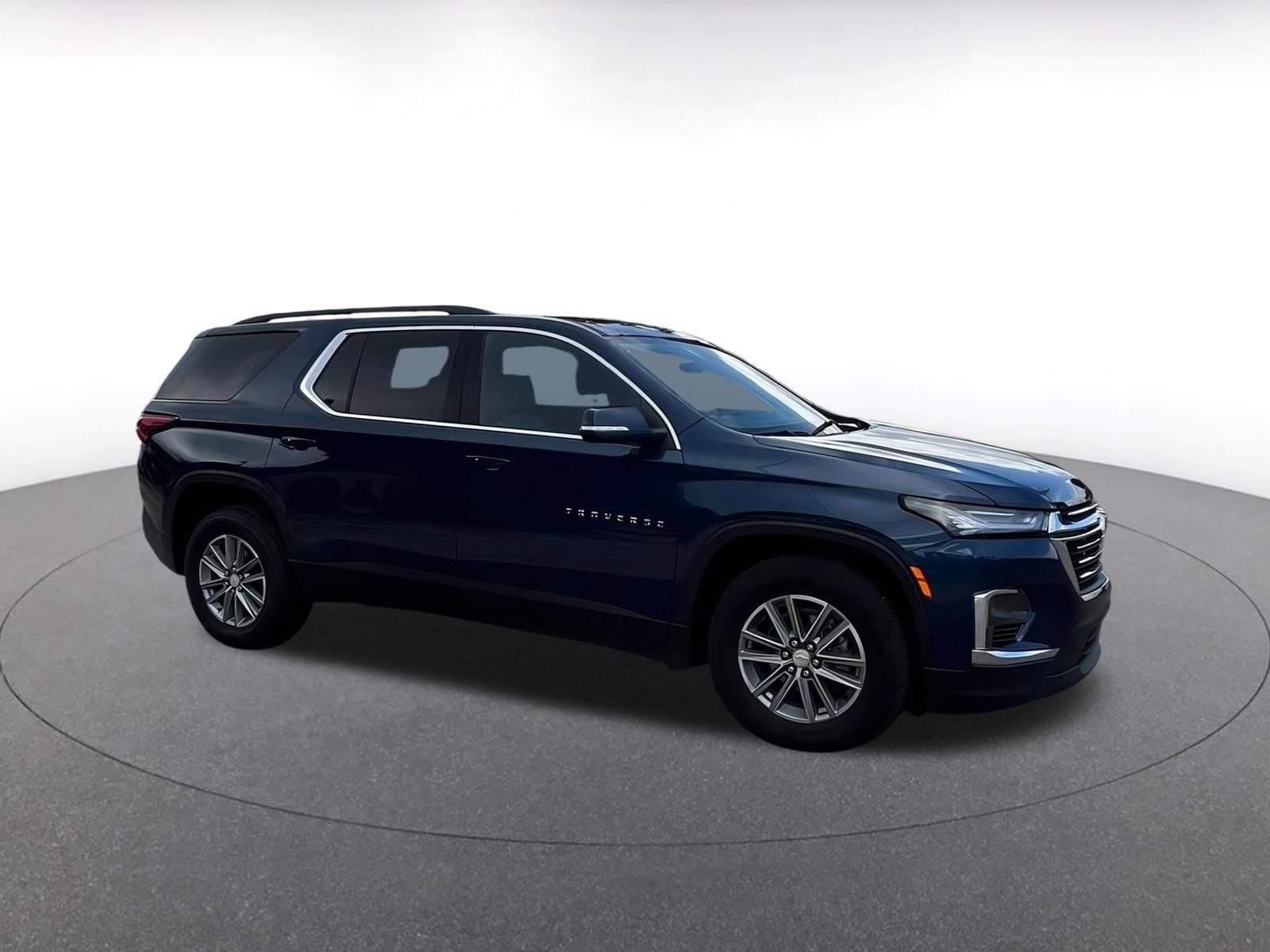 Thumbnail: 2023 Chevrolet Traverse - 1