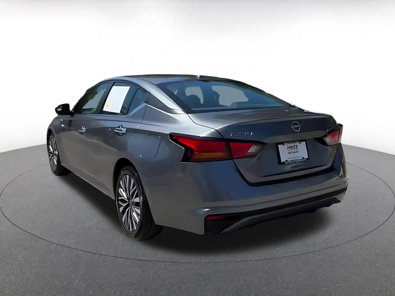 Thumbnail: 2025 Nissan Altima - 11