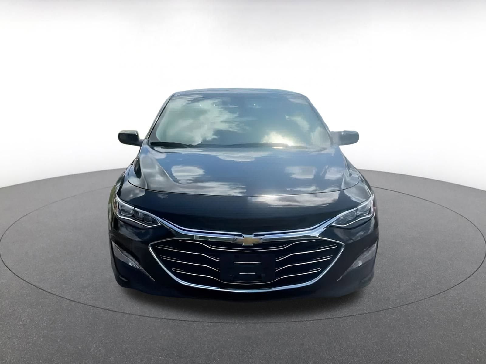 Thumbnail: 2024 Chevrolet Malibu - 4