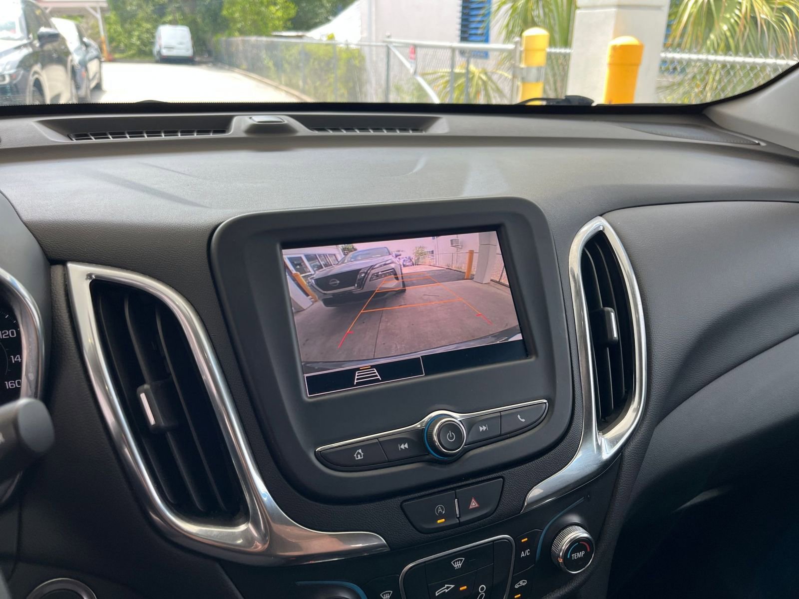 Thumbnail: 2023 Chevrolet Equinox - 17