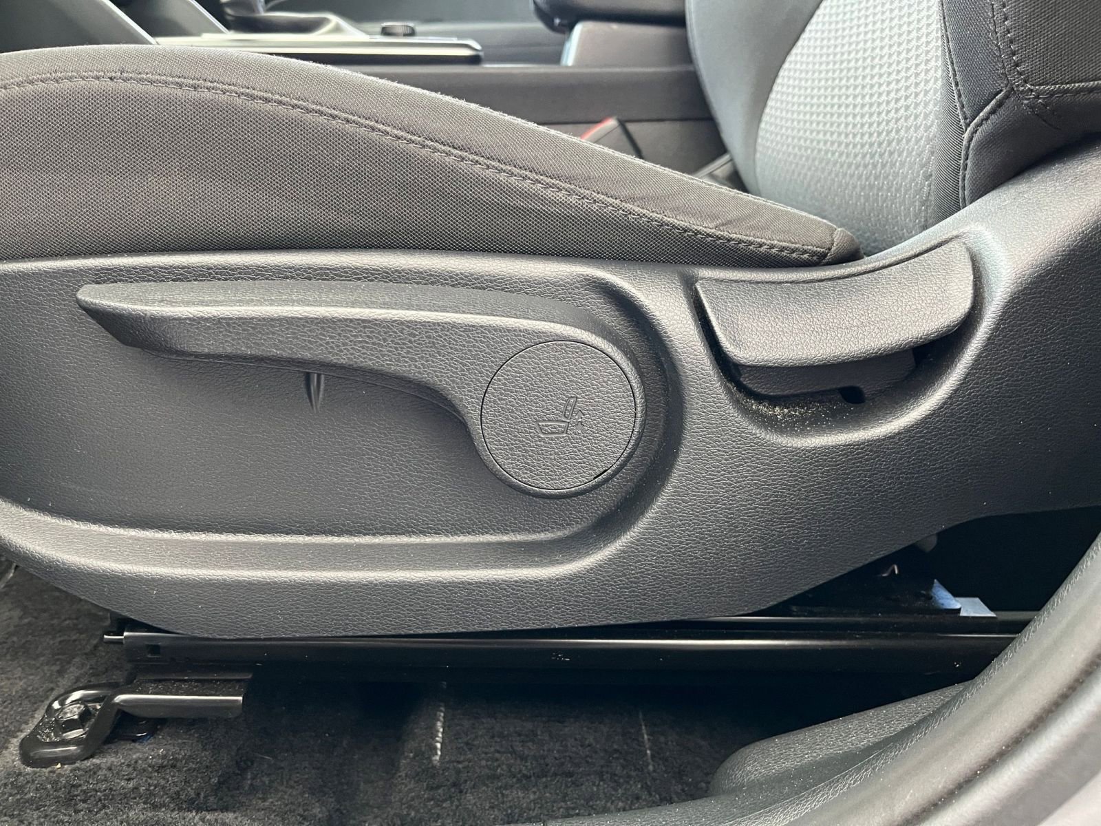 2024 Kia Sportage LX 23