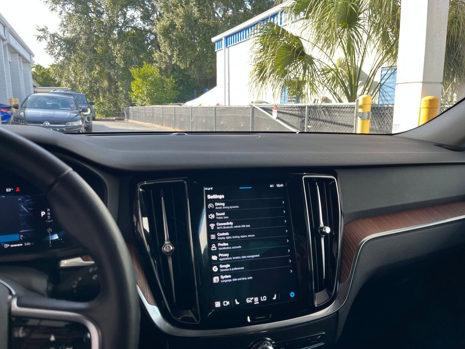 Thumbnail: 2025 Volvo S60 - 21