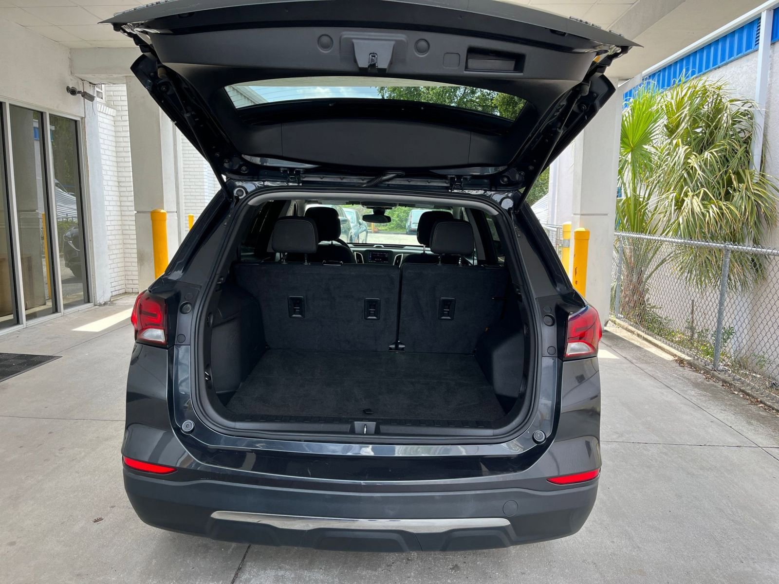 Thumbnail: 2023 Chevrolet Equinox - 31