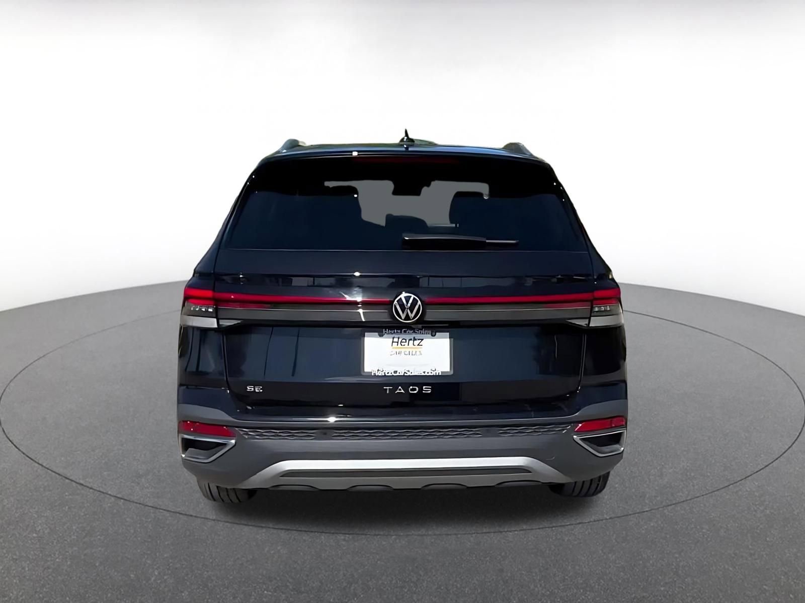 Thumbnail: 2025 Volkswagen Taos - 11