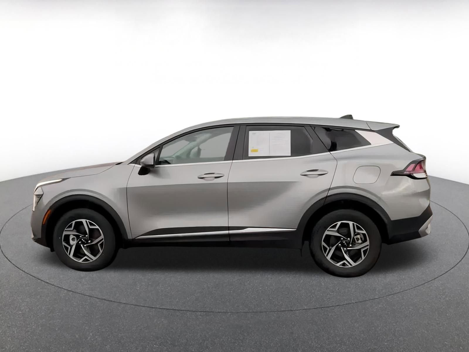 Thumbnail: 2024 Kia Sportage - 10