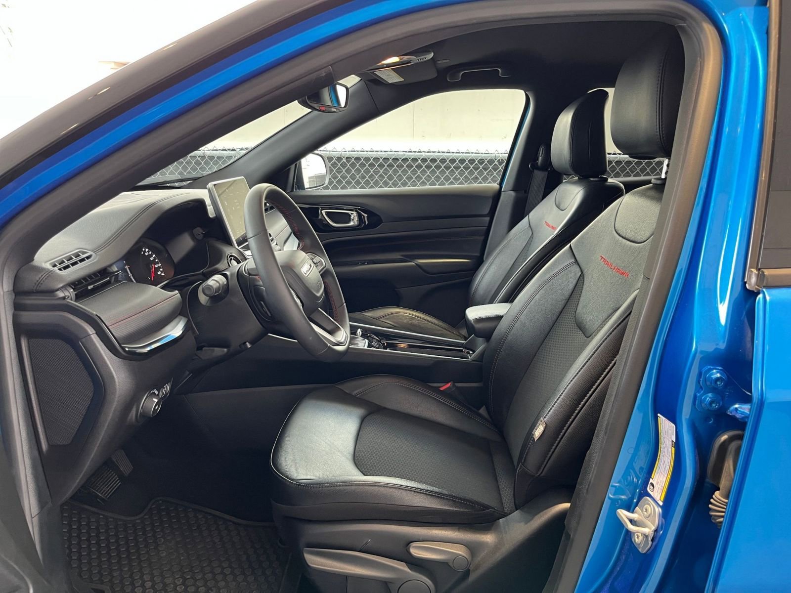 Thumbnail: 2025 Jeep Compass - 27