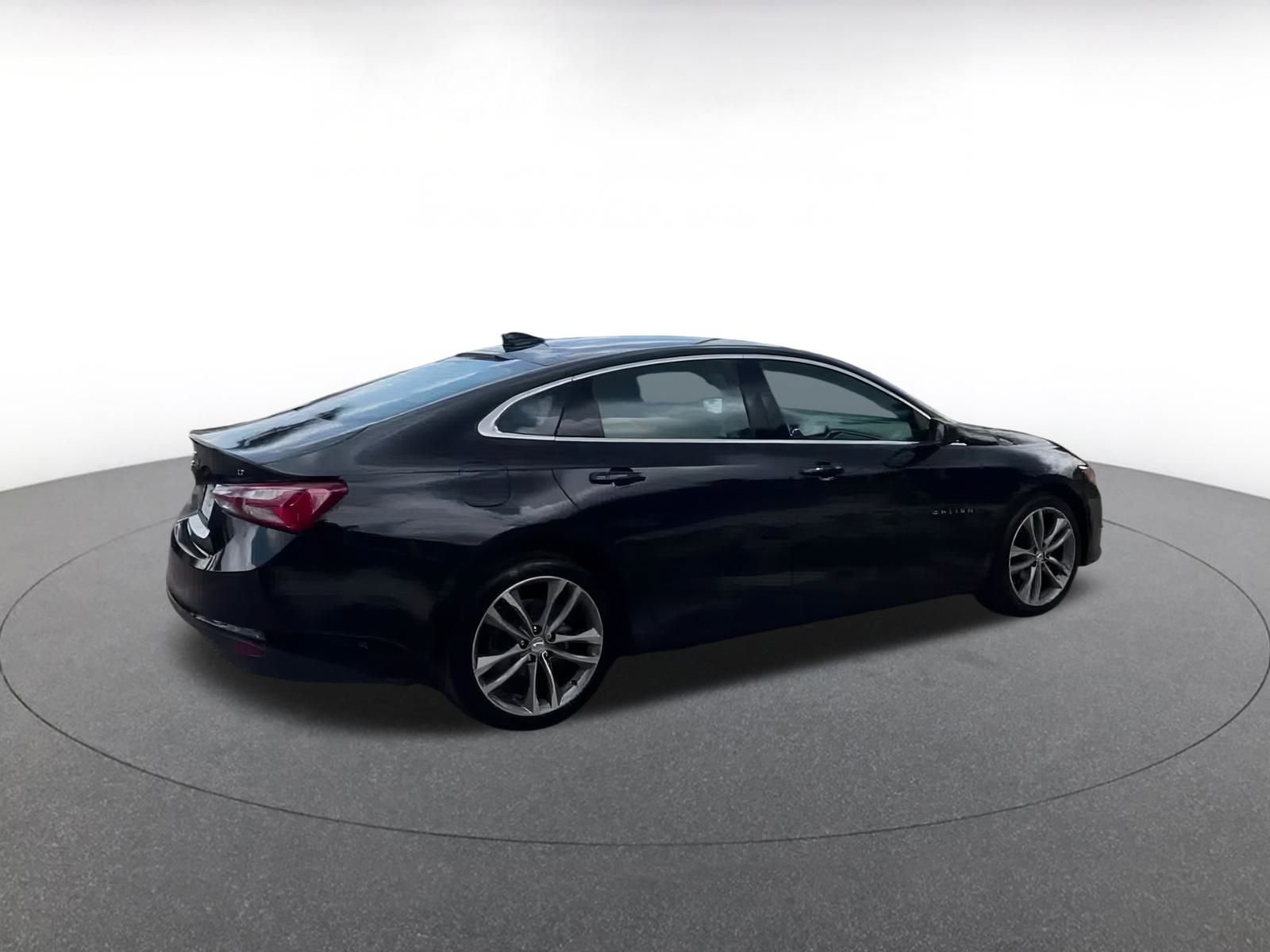 Thumbnail: 2024 Chevrolet Malibu - 14