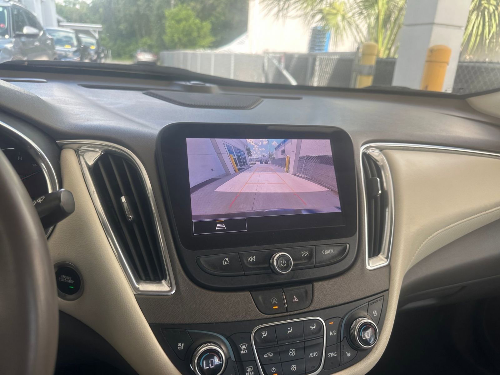 Thumbnail: 2024 Chevrolet Malibu - 17