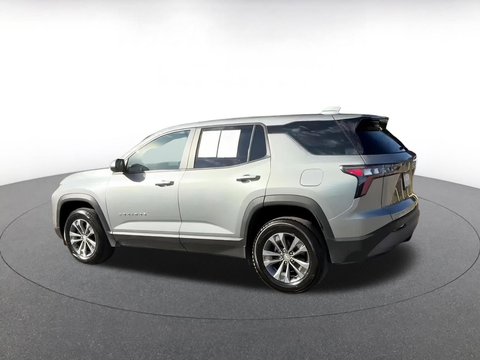 Thumbnail: 2025 Chevrolet Equinox - 10