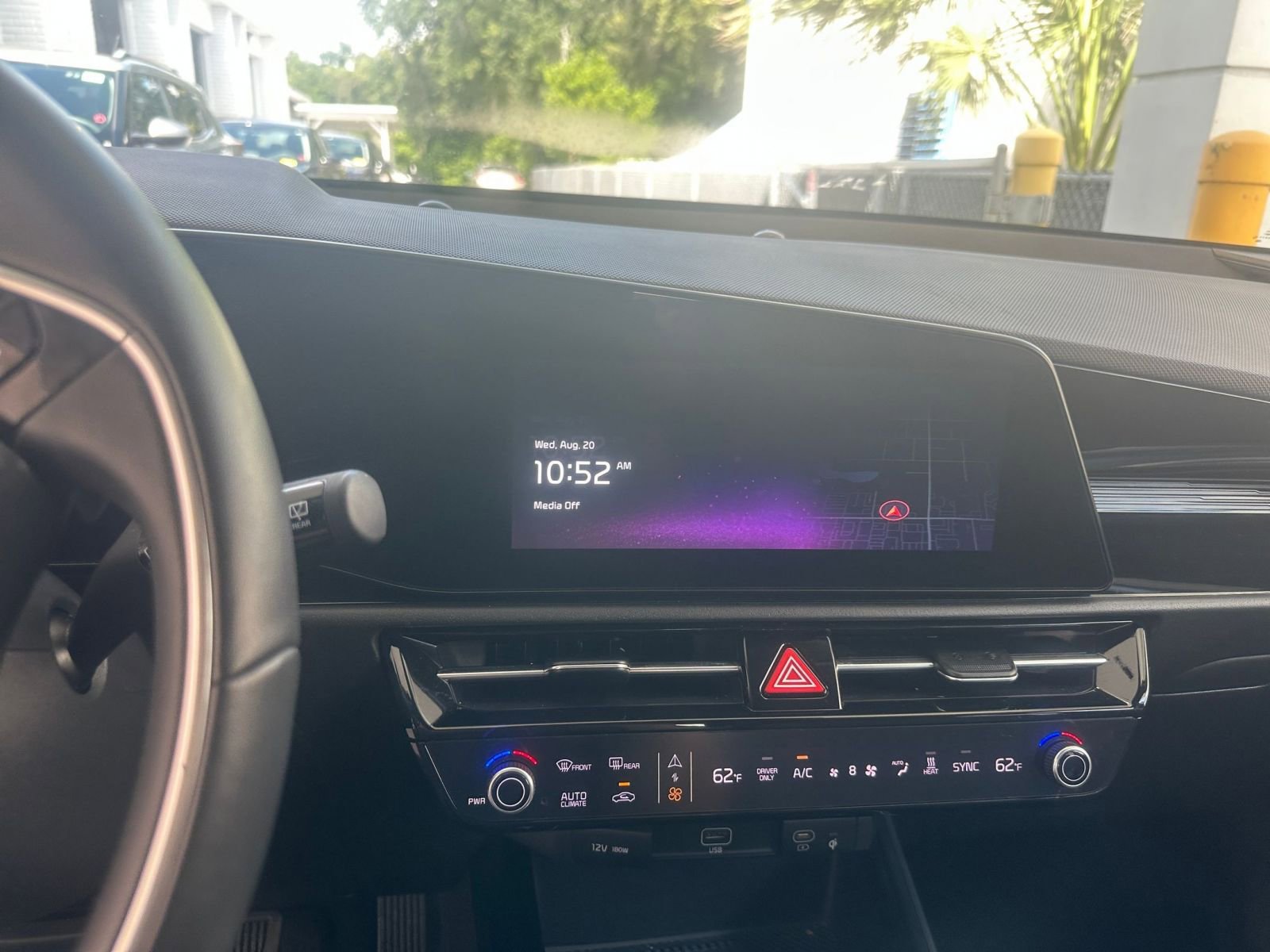 Thumbnail: 2023 Kia Niro - 26