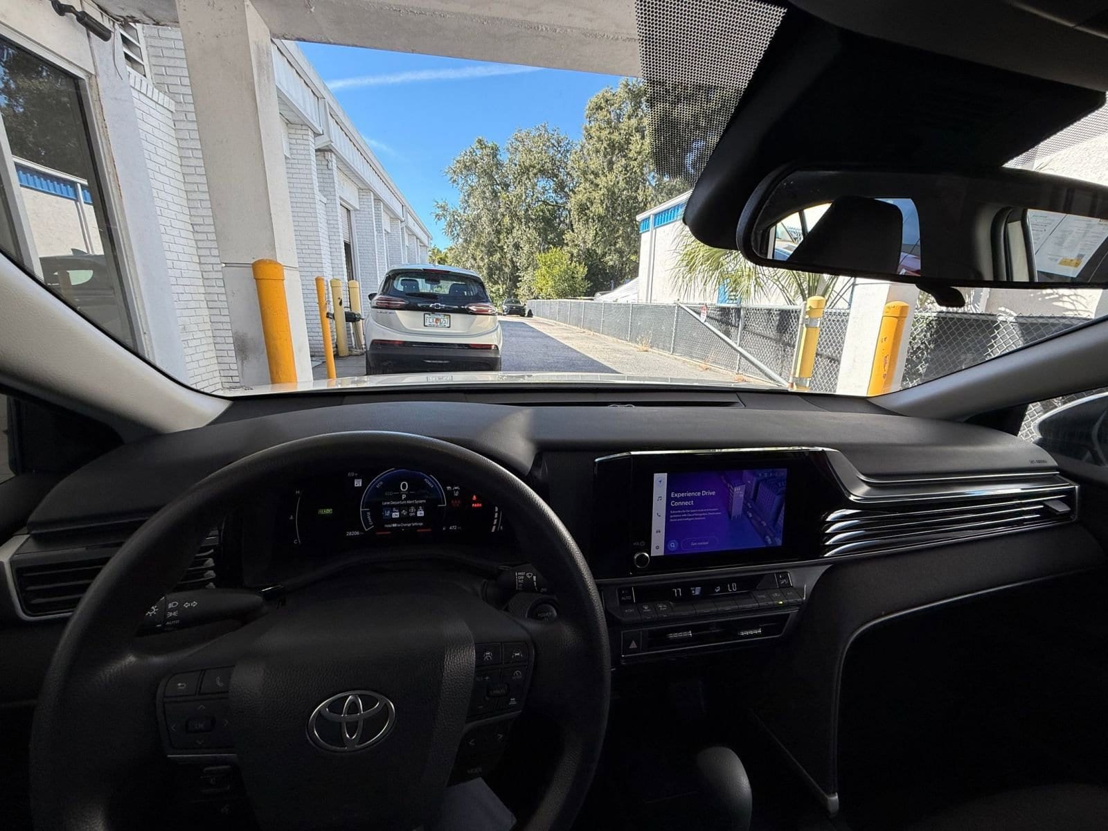 Thumbnail: 2025 Toyota Camry - 33