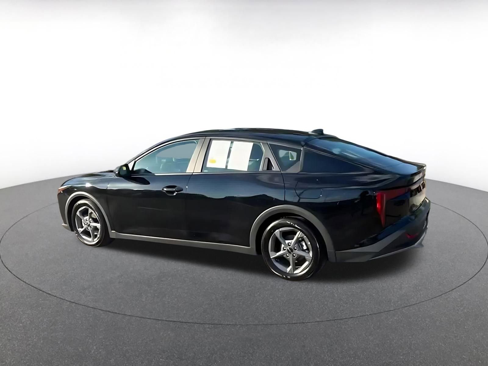 Thumbnail: 2025 Kia K4 - 9