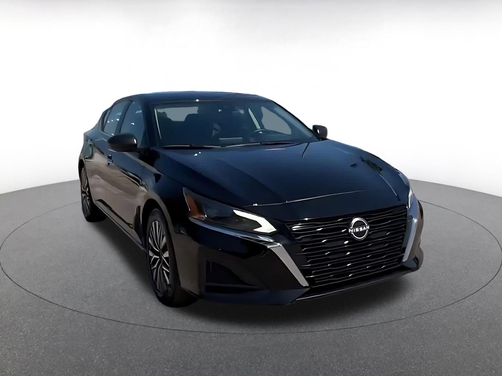 Thumbnail: 2025 Nissan Altima - 2