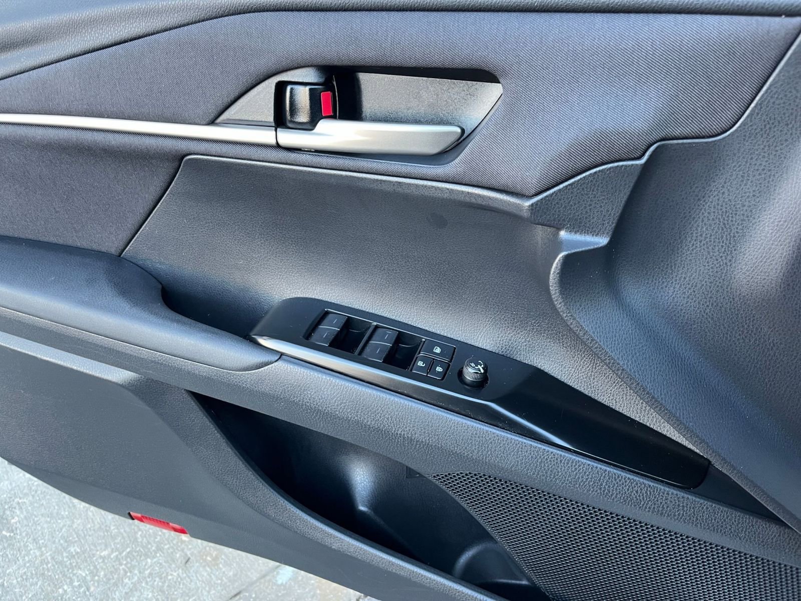 Thumbnail: 2025 Toyota Camry - 20