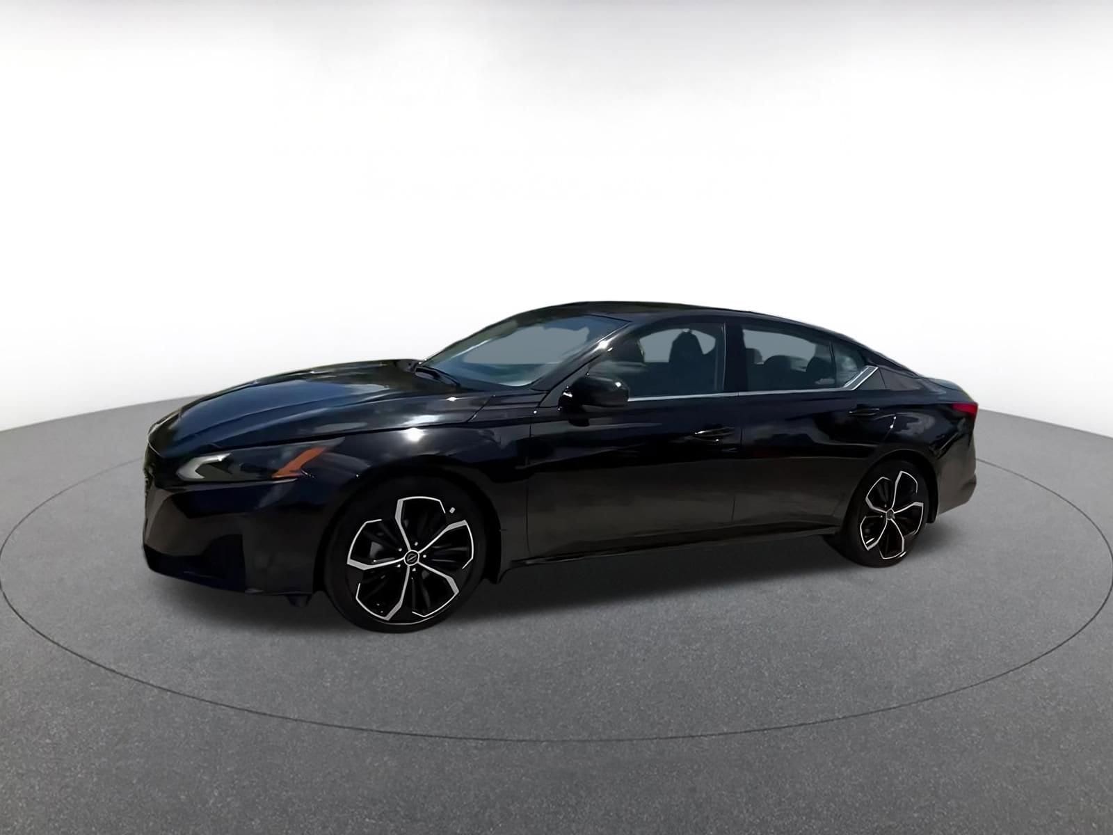 Thumbnail: 2025 Nissan Altima - 8