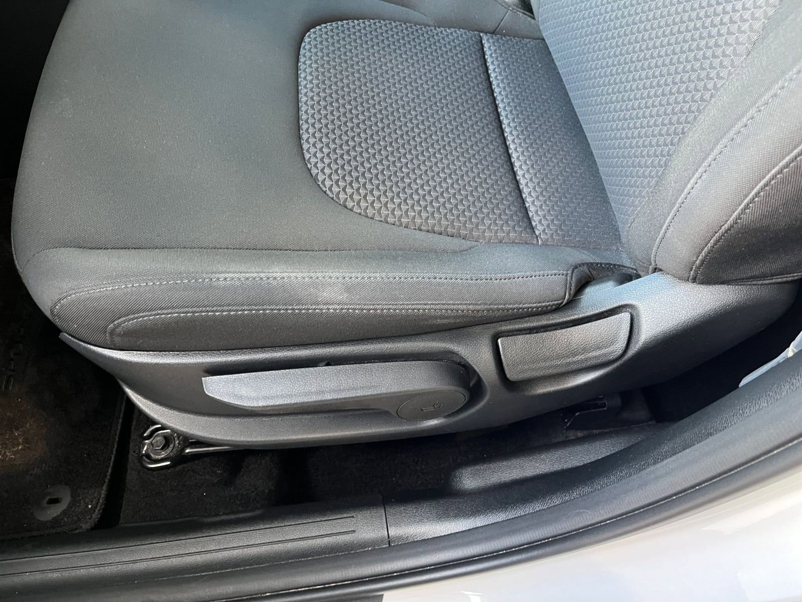 Thumbnail: 2025 Kia Sportage - 23