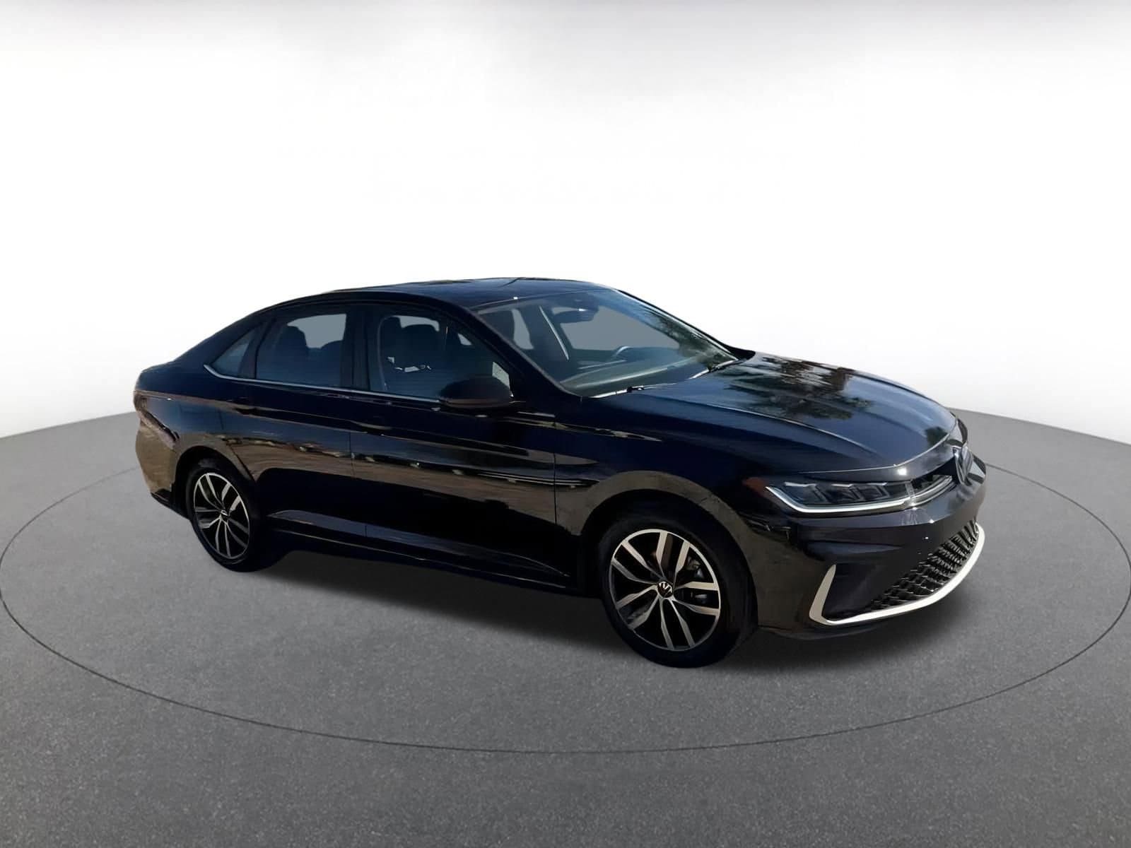 Thumbnail: 2025 Volkswagen Jetta - 2