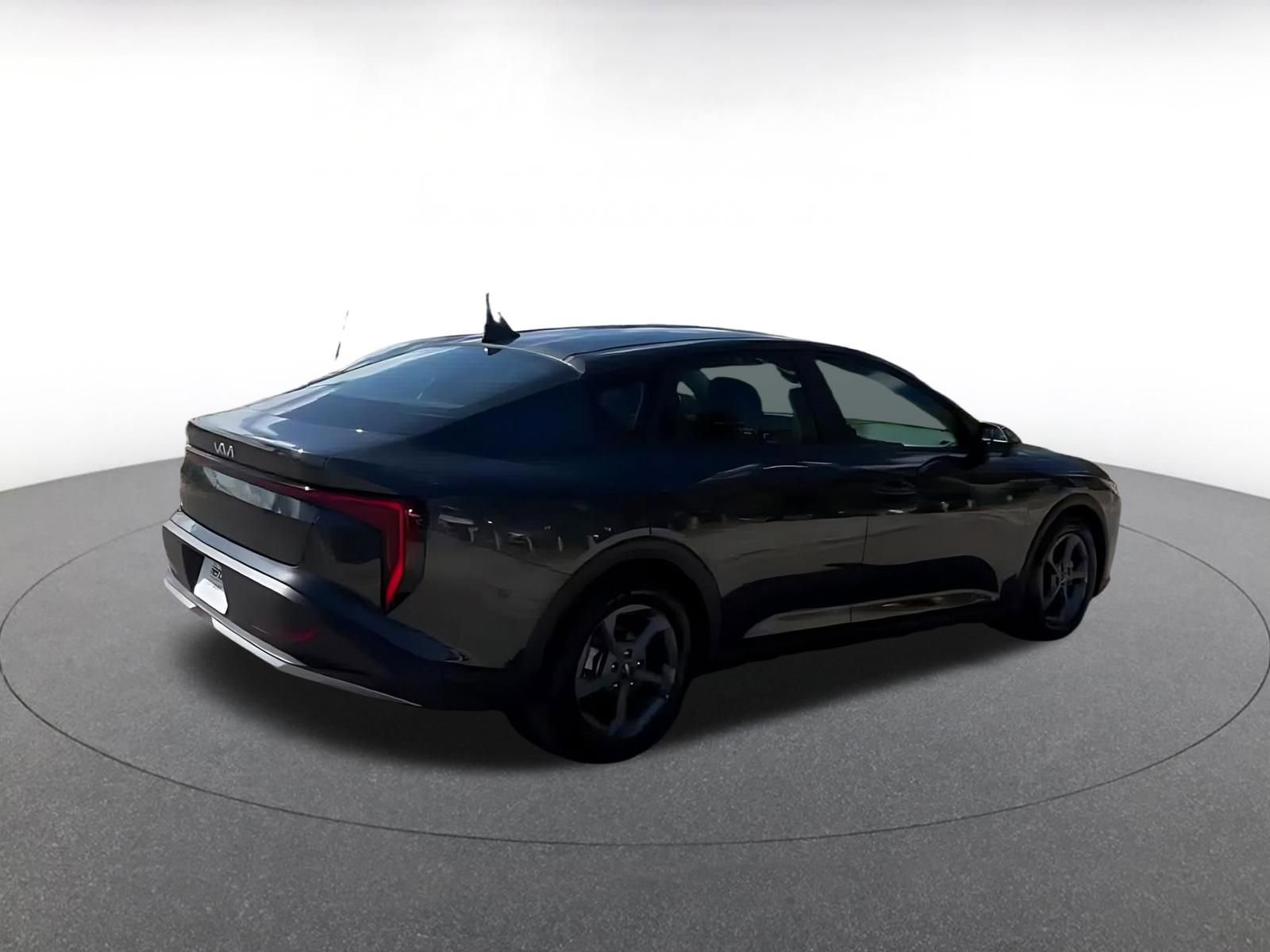 Thumbnail: 2025 Kia K4 - 15