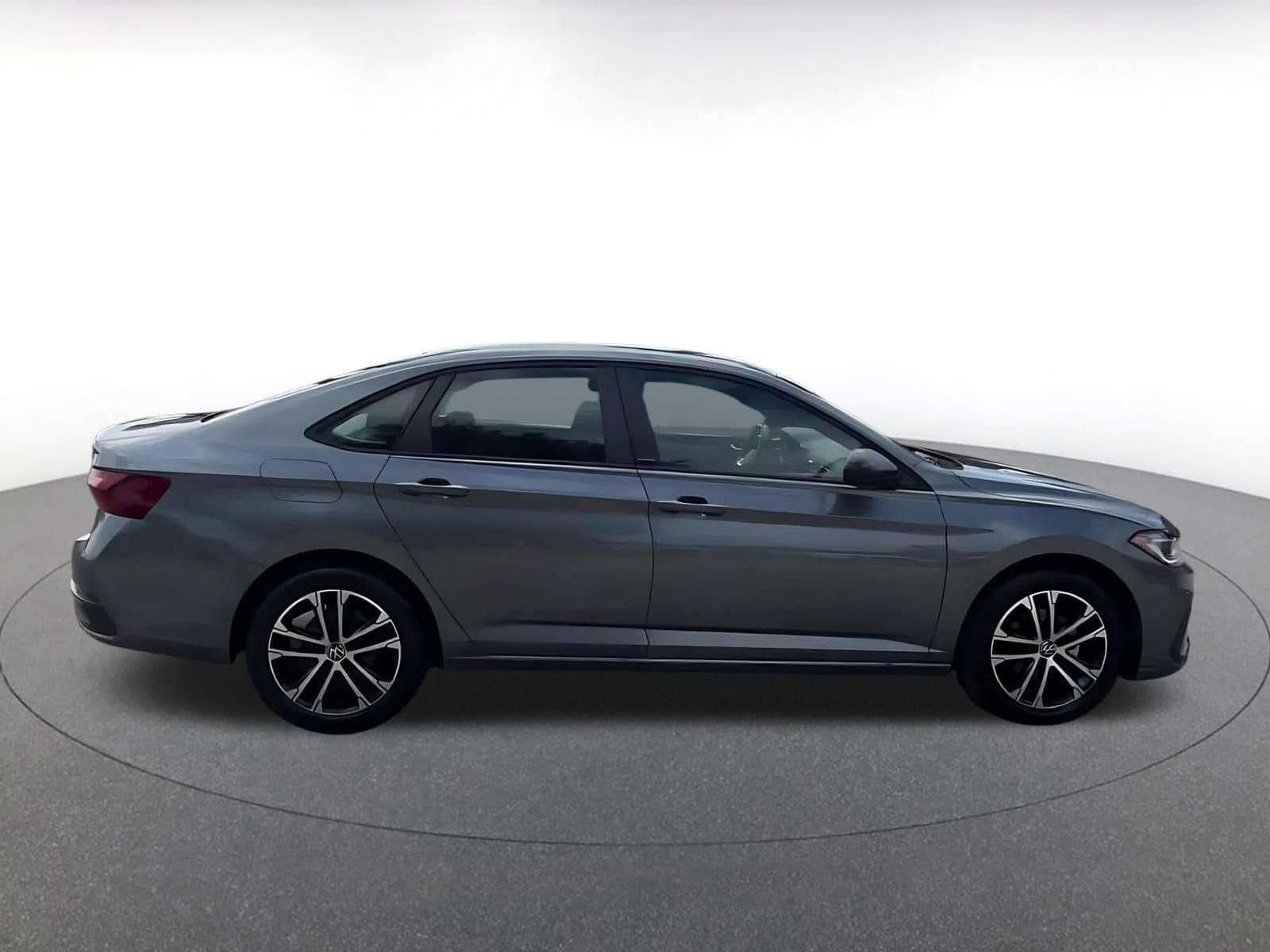 Thumbnail: 2025 Volkswagen Jetta - 16