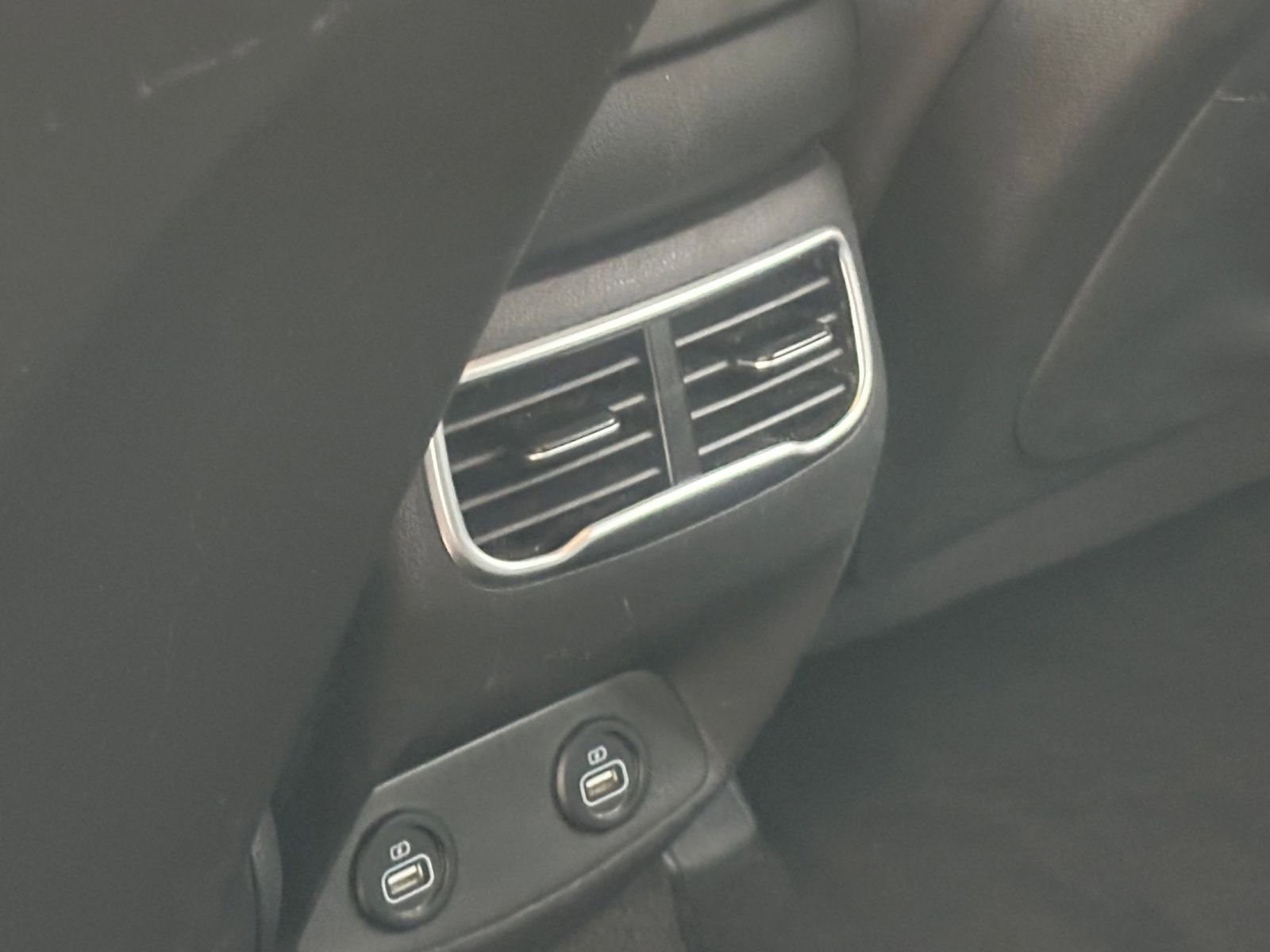 Thumbnail: 2023 Hyundai Santa Fe - 24