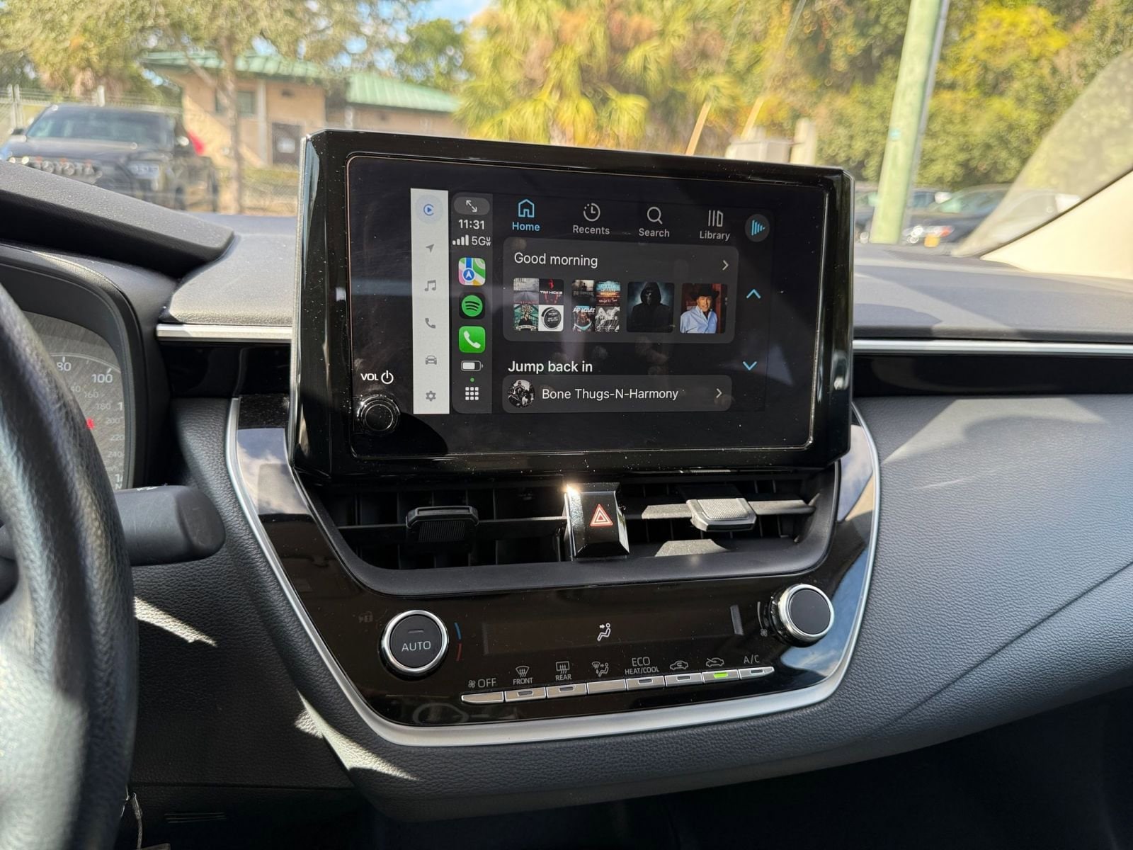 Thumbnail: 2025 Toyota Corolla - 18