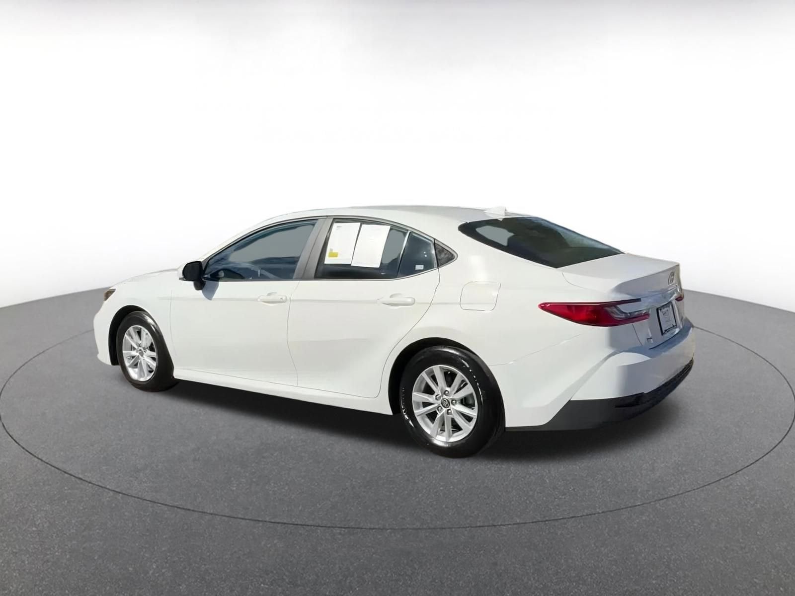 Thumbnail: 2025 Toyota Camry - 9