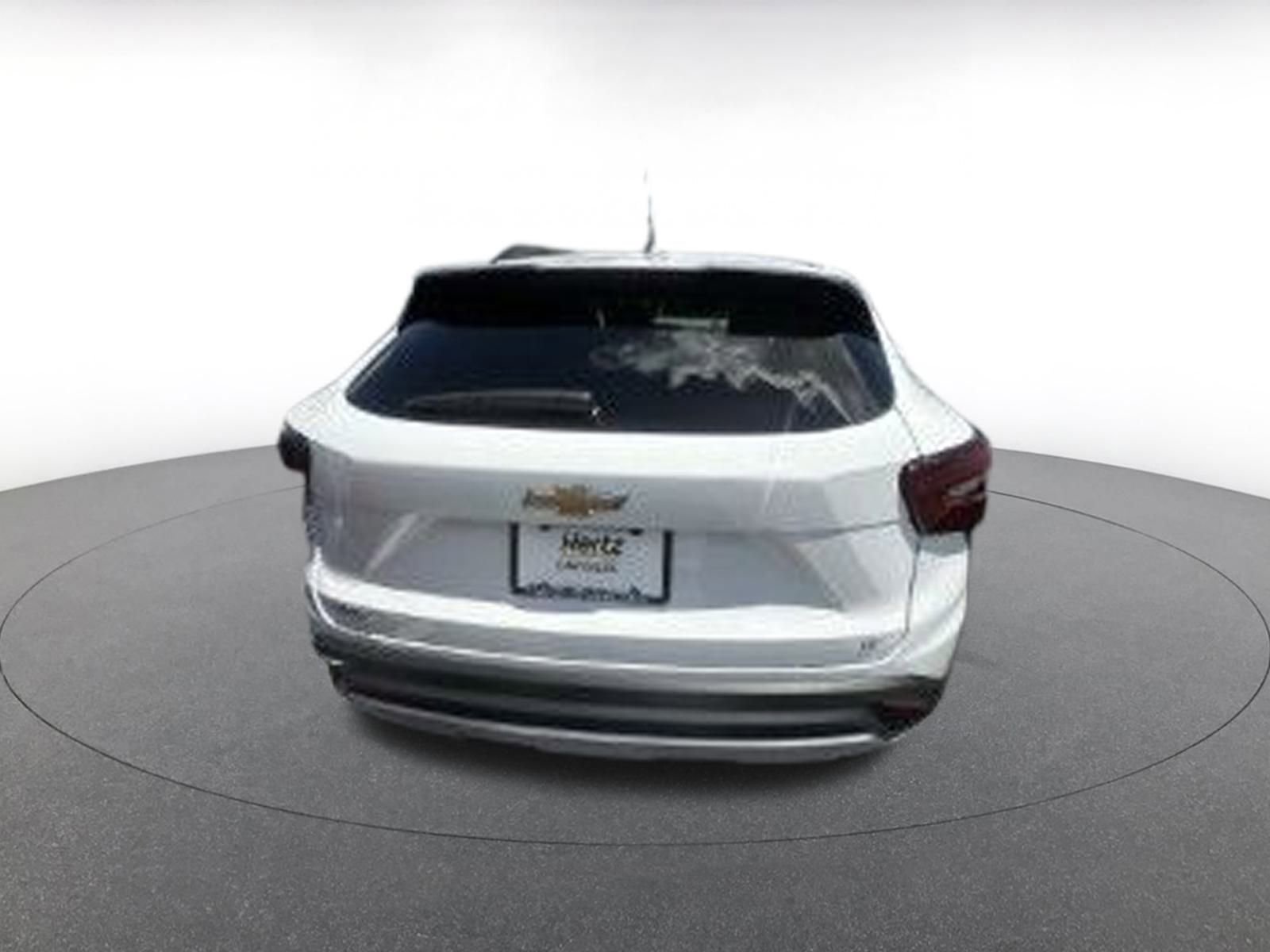 Thumbnail: 2024 Chevrolet Trax - 6