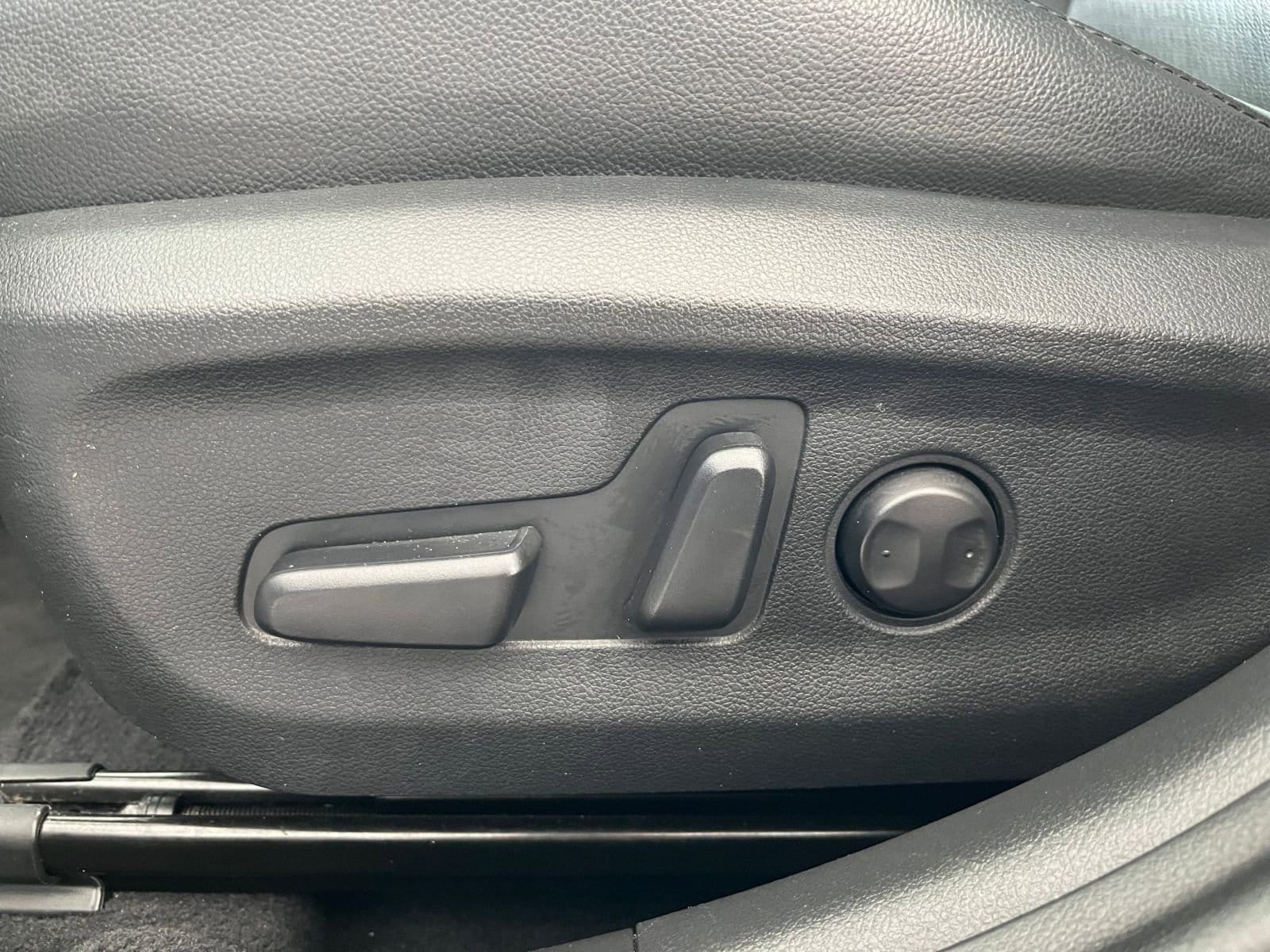 Thumbnail: 2020 Hyundai Elantra - 23