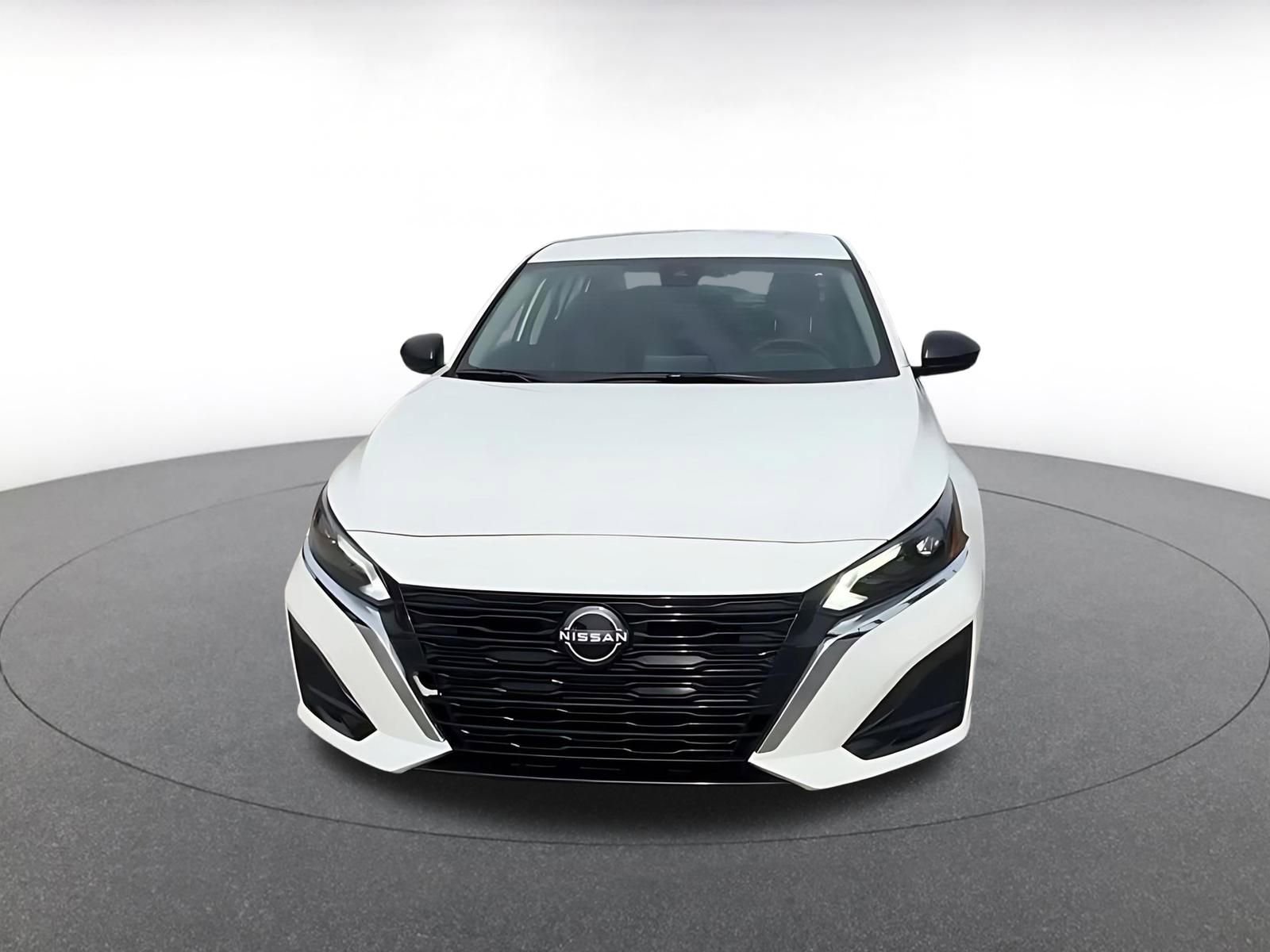 Thumbnail: 2025 Nissan Altima - 4