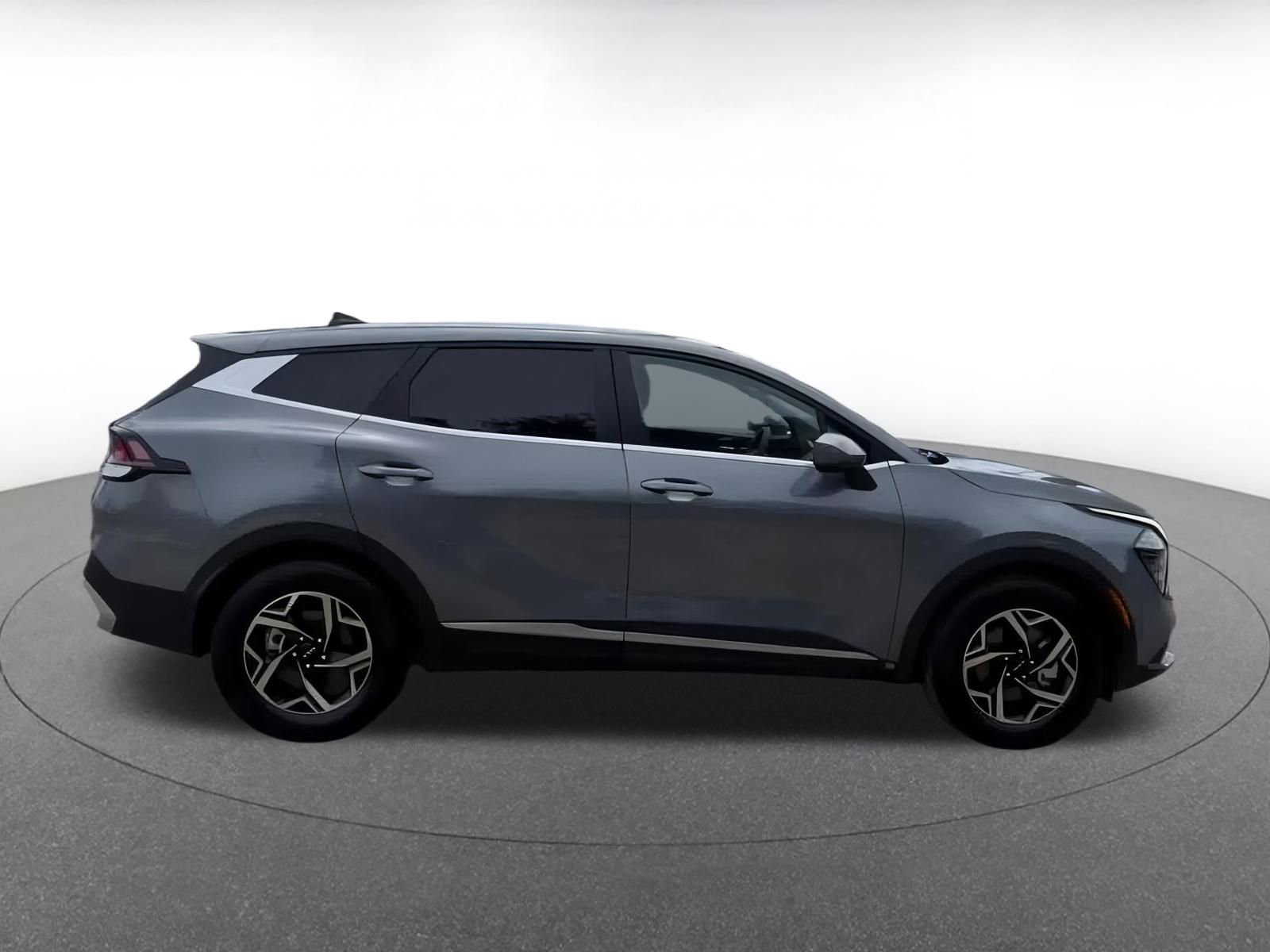 Thumbnail: 2025 Kia Sportage - 16