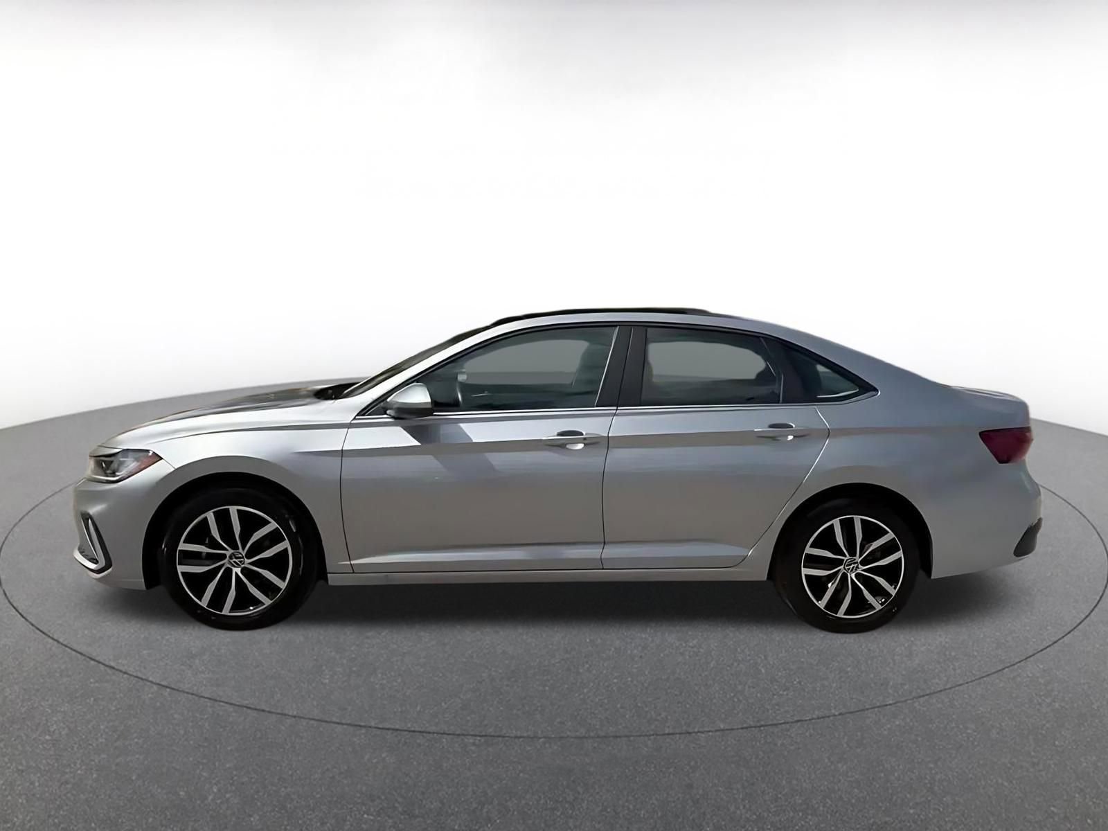 Thumbnail: 2025 Volkswagen Jetta - 9