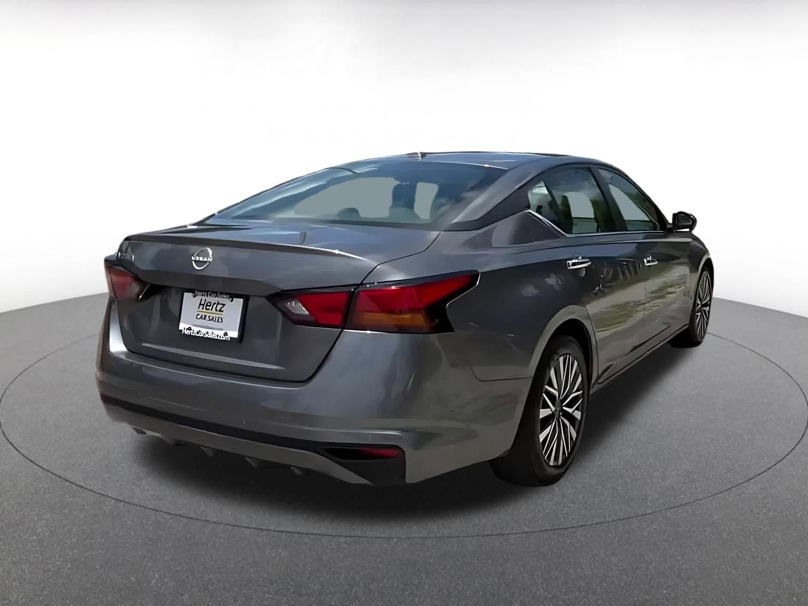 Thumbnail: 2025 Nissan Altima - 15