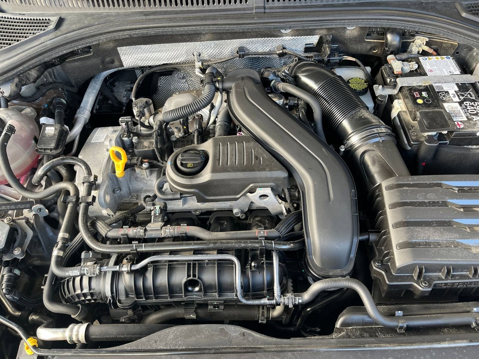 Thumbnail: 2025 Volkswagen Jetta - 32