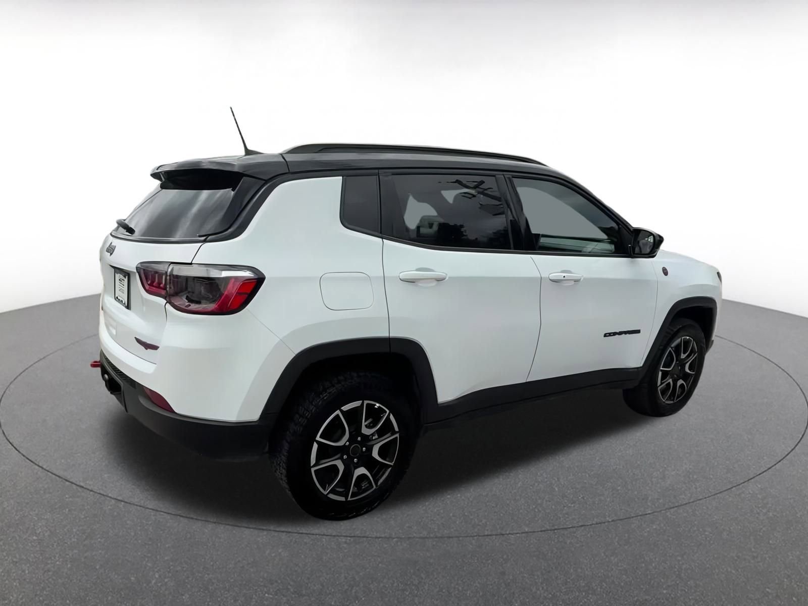 Thumbnail: 2025 Jeep Compass - 15