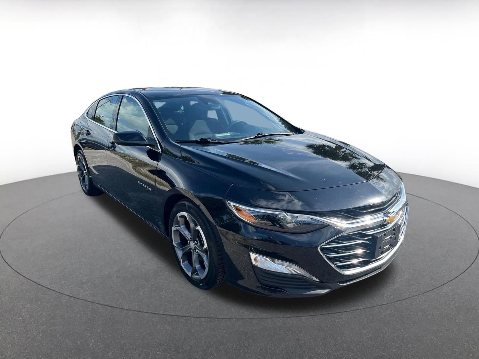 Thumbnail: 2023 Chevrolet Malibu - 1