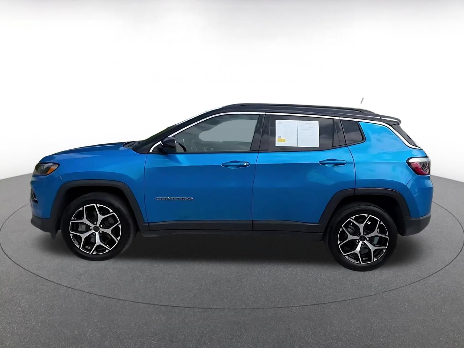 Thumbnail: 2025 Jeep Compass - 9