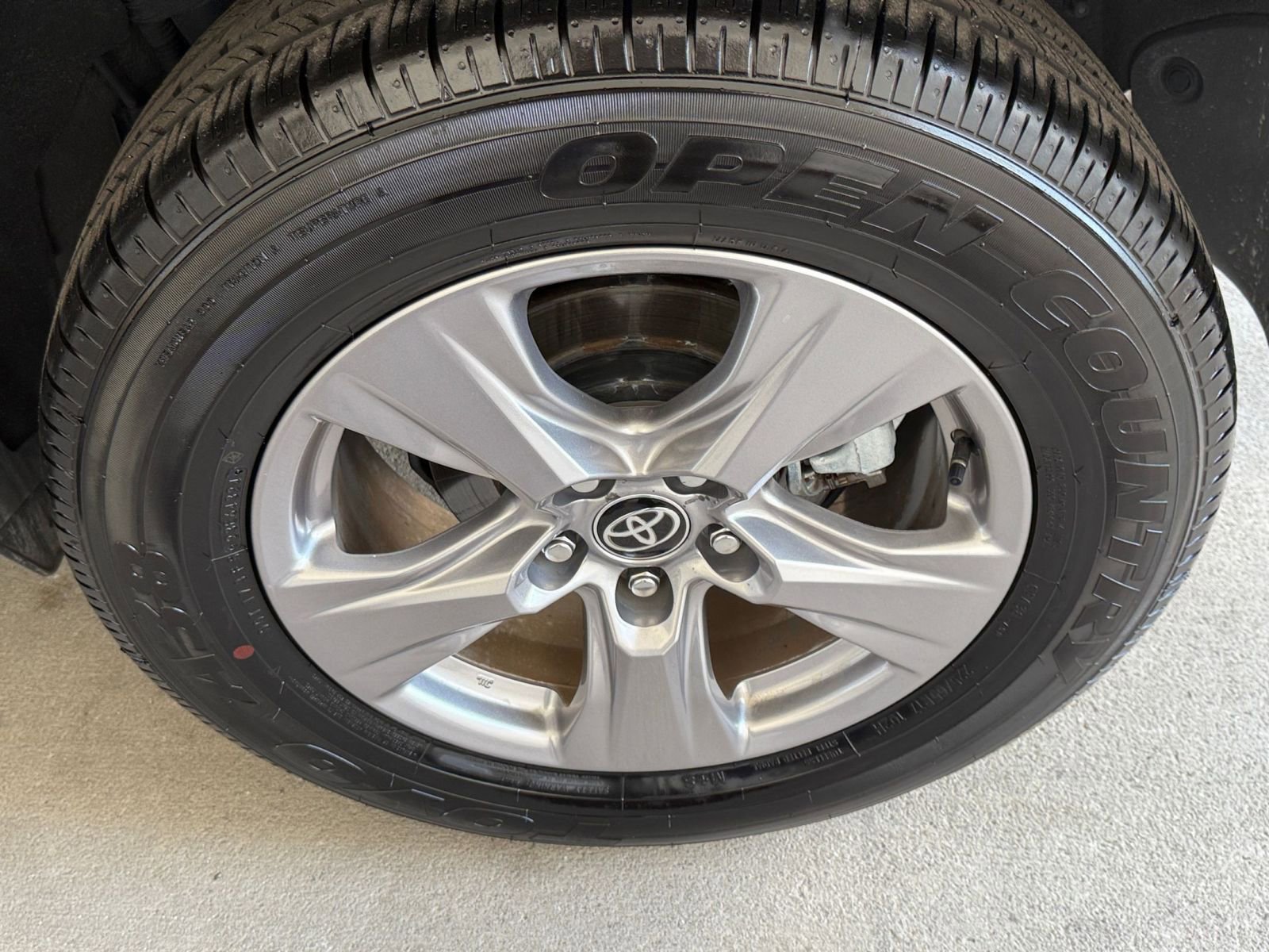 Thumbnail: 2025 Toyota RAV4 - 30