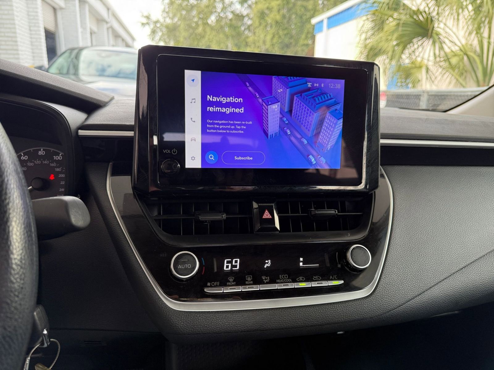 Thumbnail: 2025 Toyota Corolla - 18