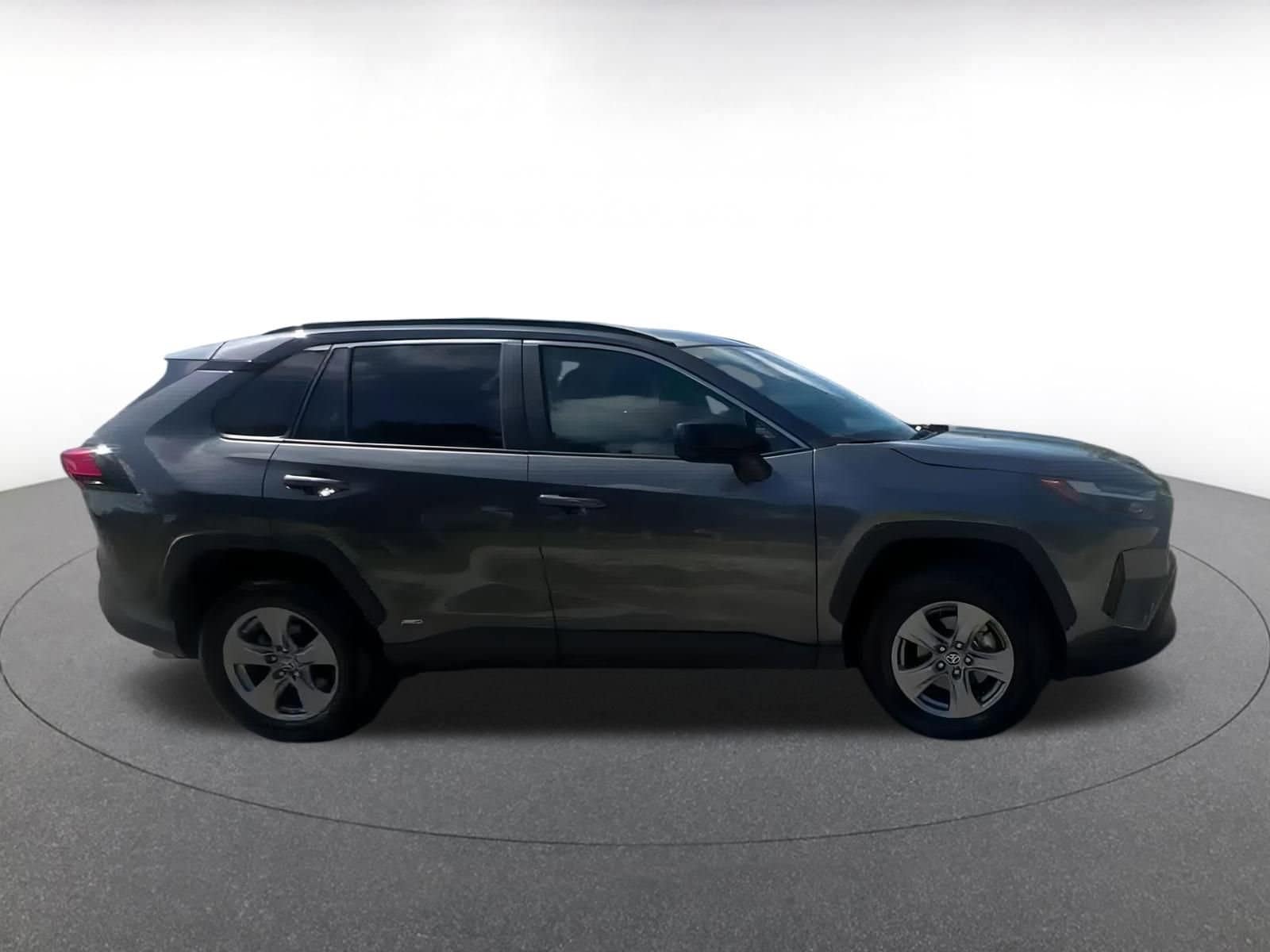 Thumbnail: 2024 Toyota RAV4 - 15