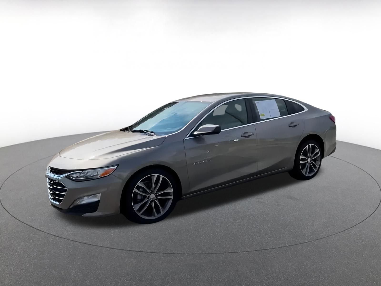 Thumbnail: 2024 Chevrolet Malibu - 8